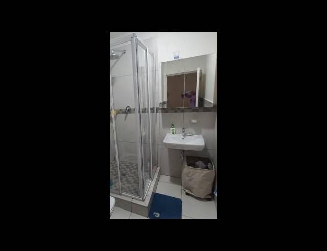 1 BEDROOM APARTMENT FOR SALE IN UMHLANGA RIDGE
